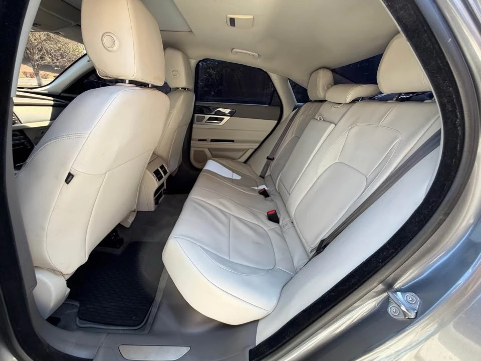 2016 Jaguar X260 XF - Image 16 of 20