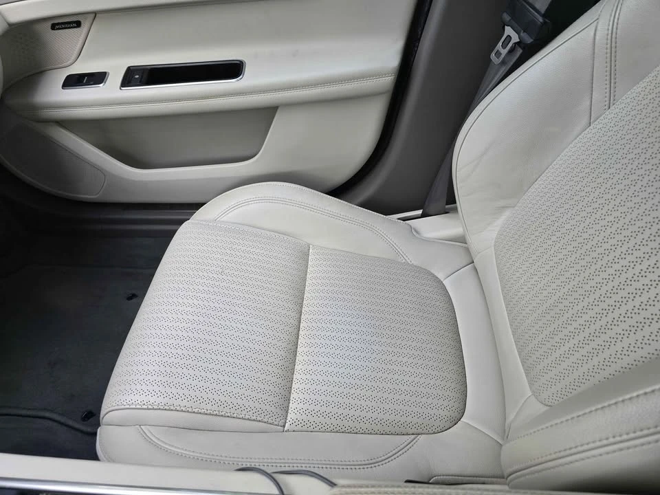 2016 Jaguar X260 XF - Image 14 of 17