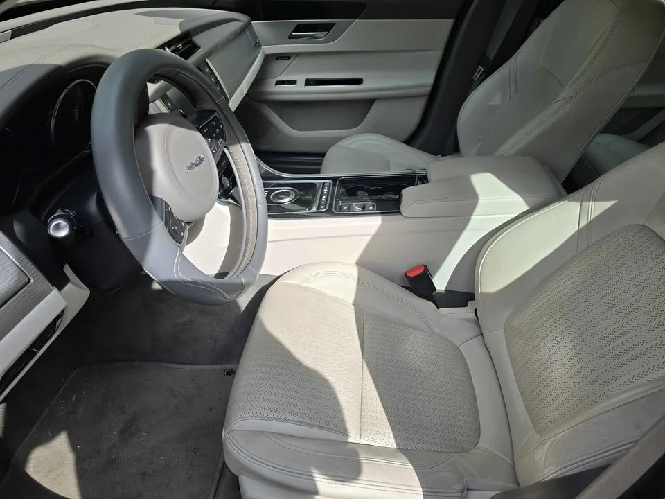 2016 Jaguar X260 XF - Image 7 of 17