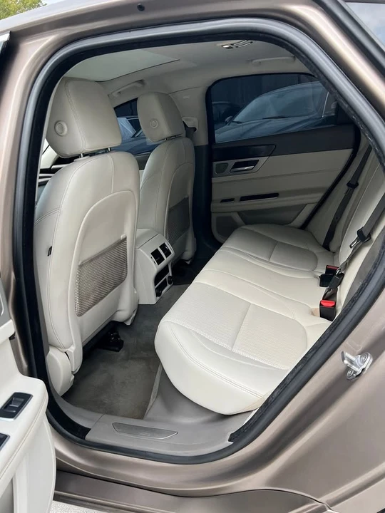 2016 Jaguar X260 XF - Image 18 of 20
