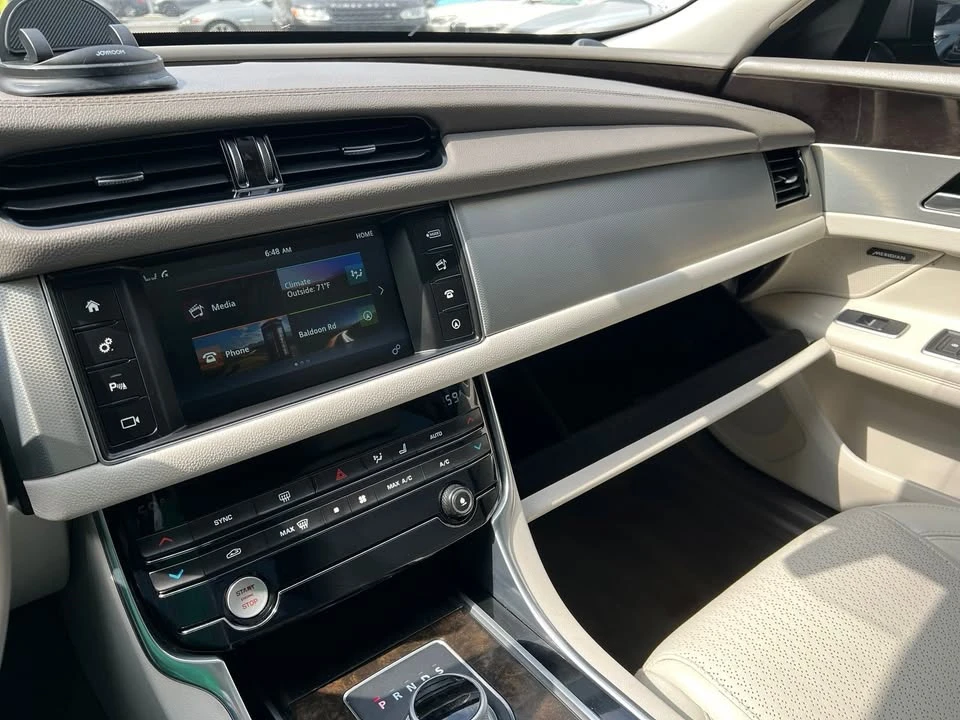 2016 Jaguar X260 XF - Image 13 of 20