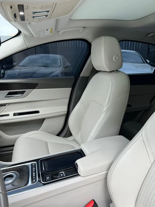 2016 Jaguar X260 XF - Image 7 of 20