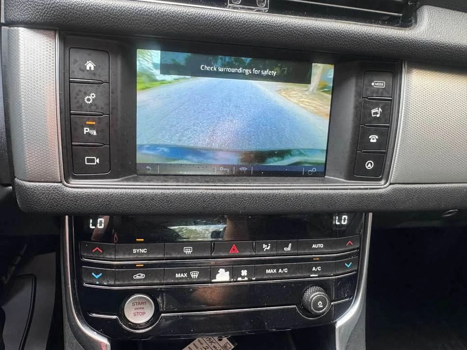 2016 Jaguar X260 XF - Image 15 of 18