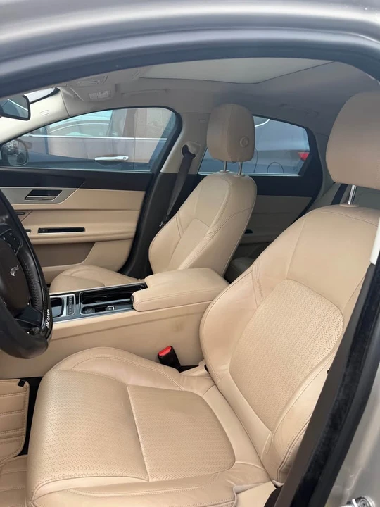 2016 Jaguar X260 XF - Image 14 of 20