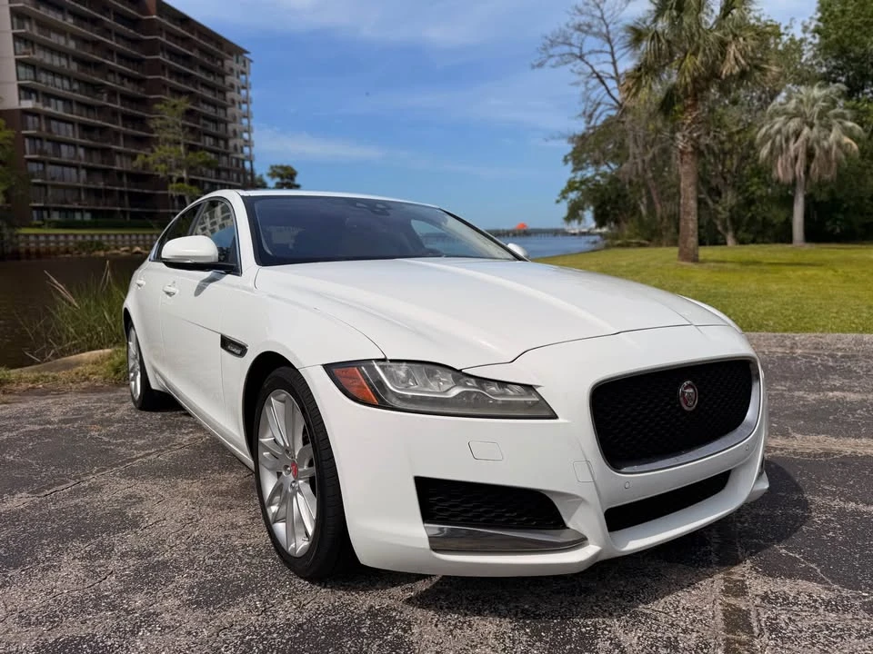 2016 Jaguar X260 XF - Image 2 of 20