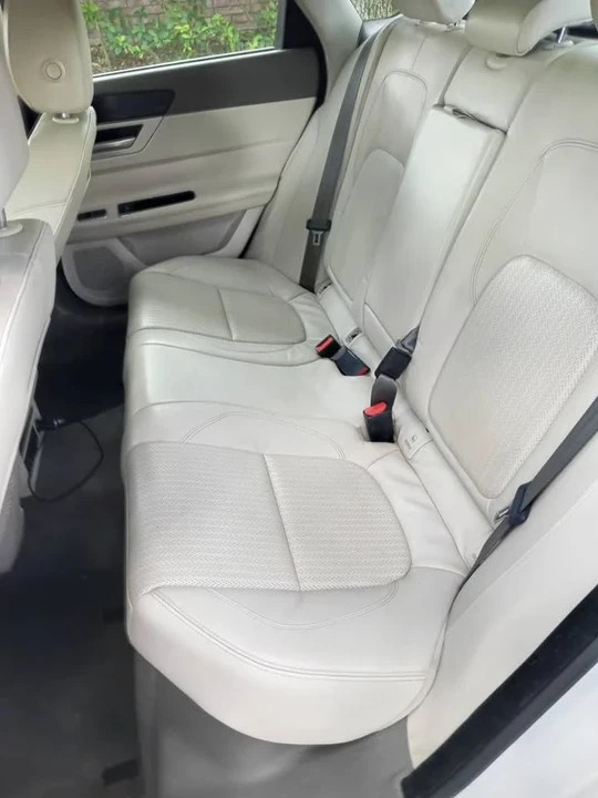 2016 Jaguar X260 XF - Image 12 of 18