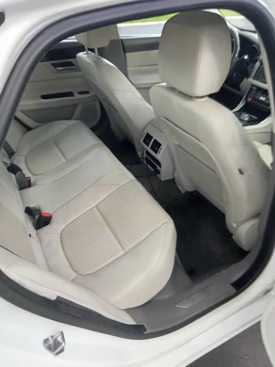 2016 Jaguar X260 XF - Image 16 of 18