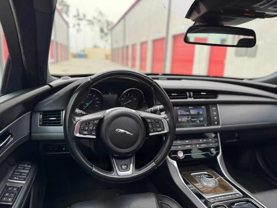 2016 Jaguar X260 XF - Image 13 of 15