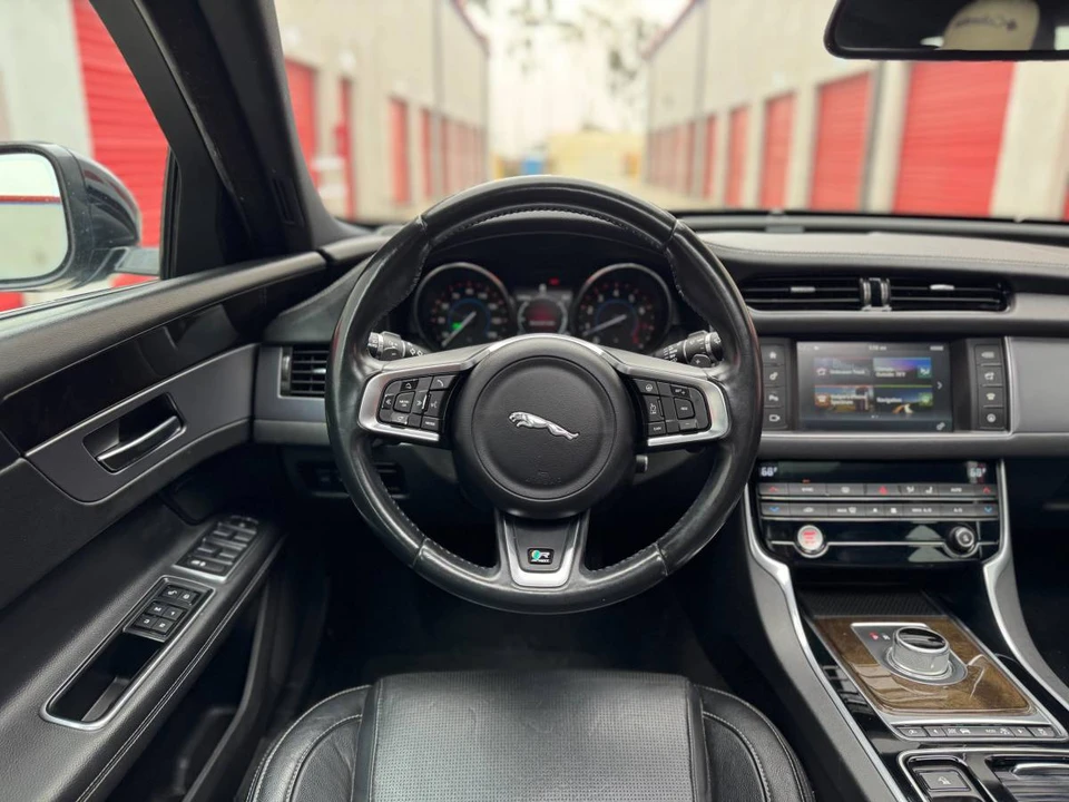 2016 Jaguar X260 XF - Image 14 of 15