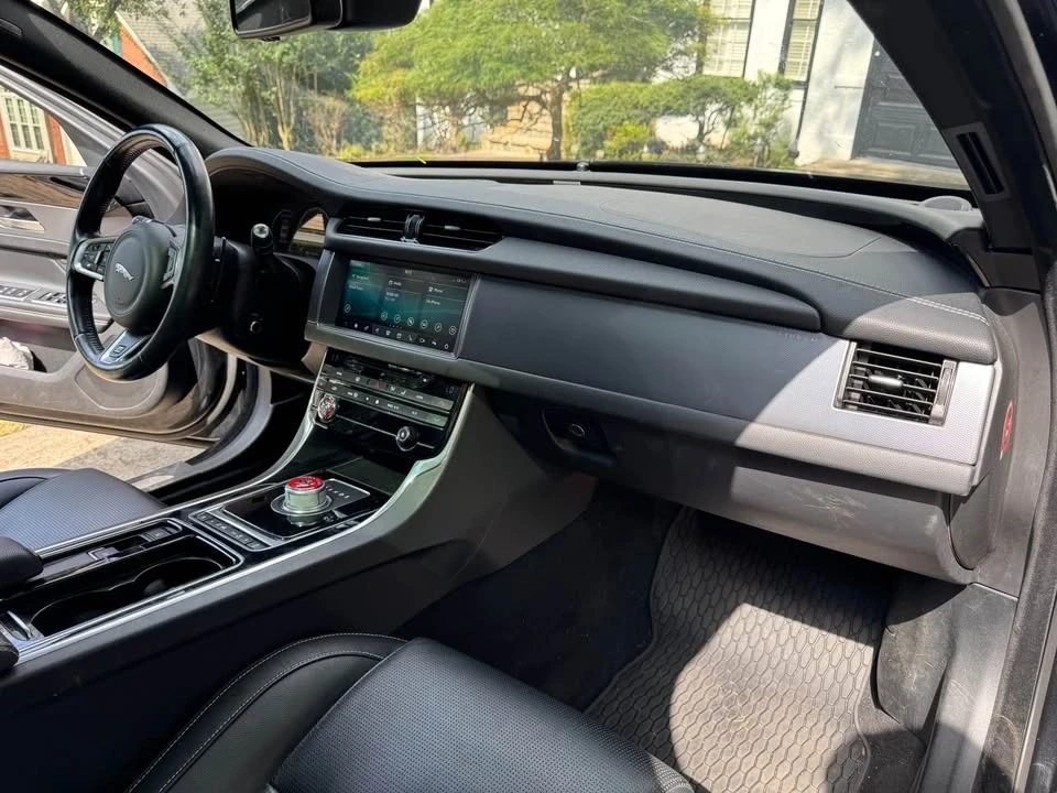 2016 Jaguar X260 XF - Image 18 of 20