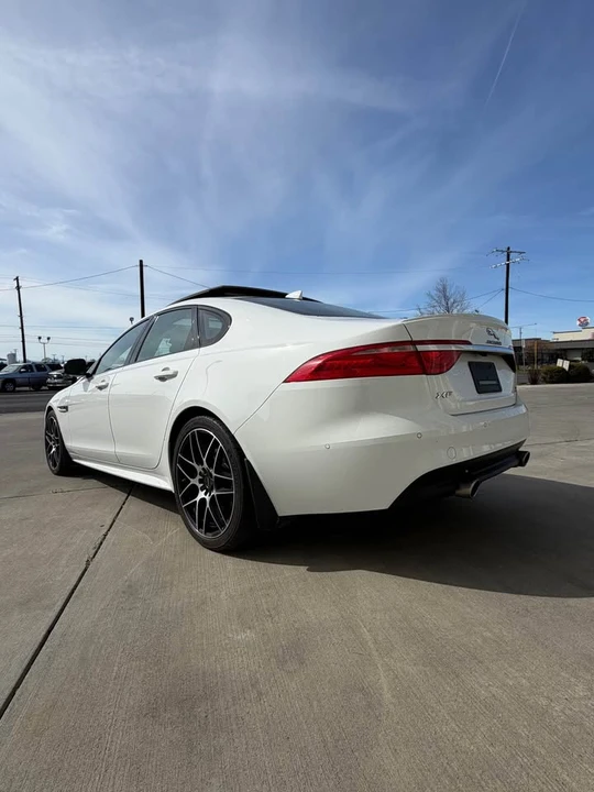 2016 Jaguar X260 XF - Image 5 of 12