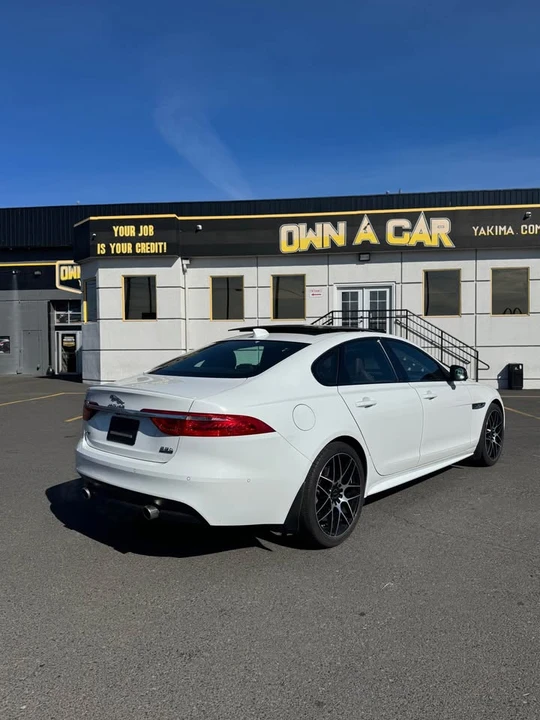 2016 Jaguar X260 XF - Image 2 of 10