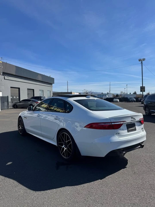 2016 Jaguar X260 XF - Image 5 of 10