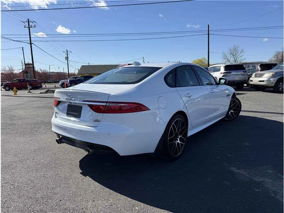 2016 Jaguar X260 XF - Image 4 of 10