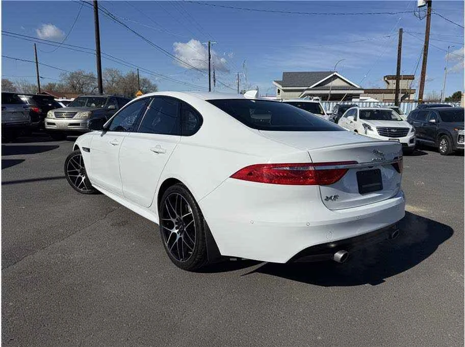 2016 Jaguar X260 XF - Image 5 of 10