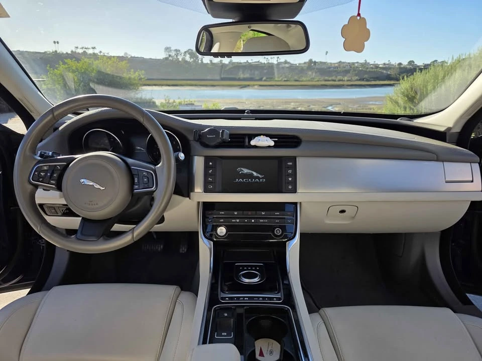 2016 Jaguar X260 XF - Image 5 of 9