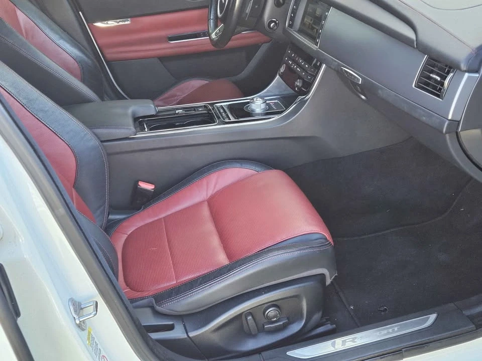 2016 Jaguar X260 XF - Image 10 of 18