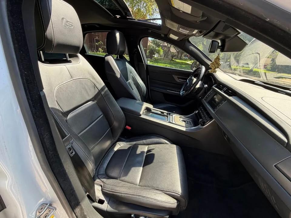 2016 Jaguar X260 XF - Image 14 of 20