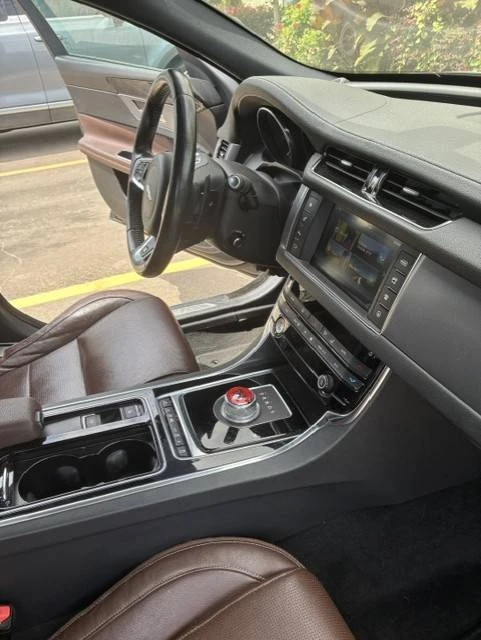2016 Jaguar X260 XF - Image 13 of 20