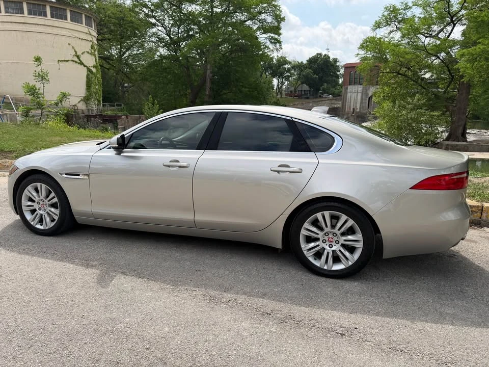 2016 Jaguar X260 XF - Image 4 of 10