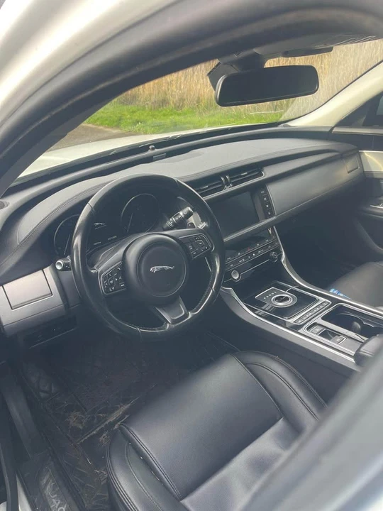 2016 Jaguar X260 XF - Image 7 of 8