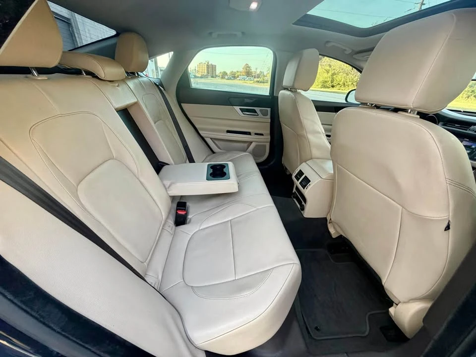 2016 Jaguar X260 XF - Image 12 of 20