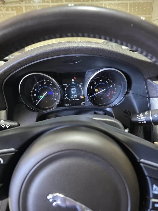 2016 Jaguar X260 XF - Image 15 of 16