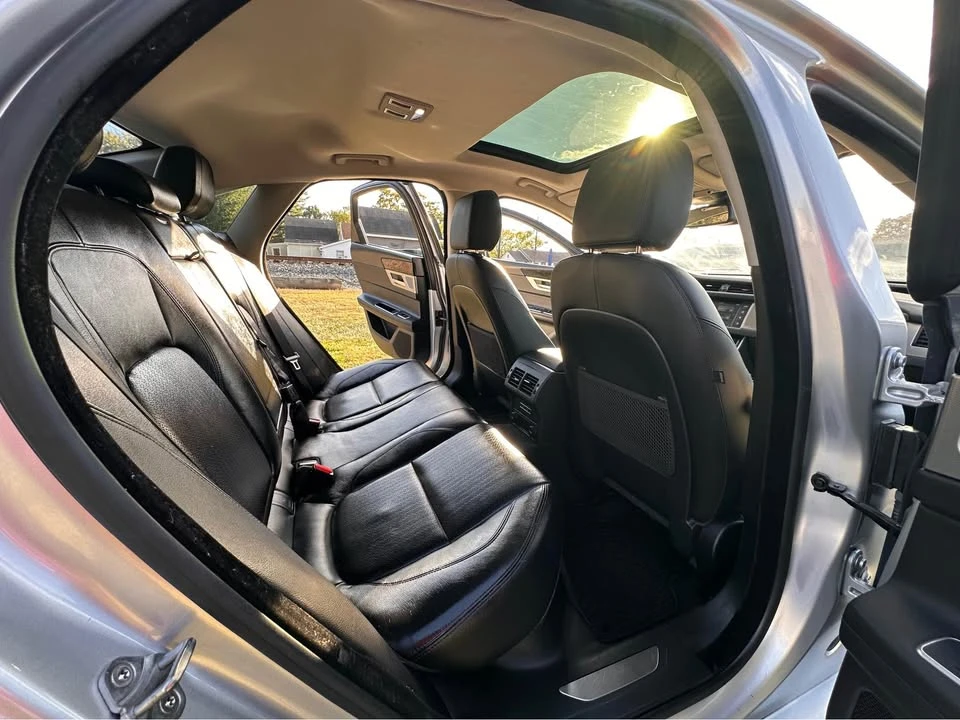 2016 Jaguar X260 XF - Image 15 of 20