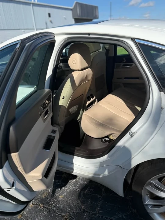 2016 Jaguar X260 XF - Image 7 of 10