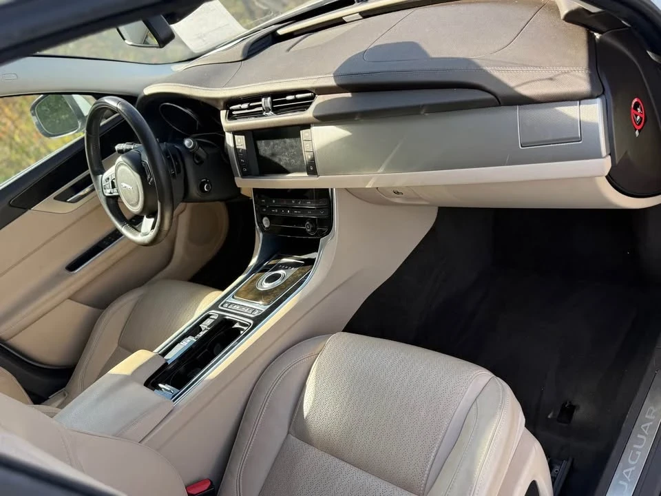 2016 Jaguar X260 XF - Image 6 of 10