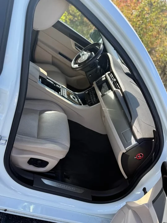 2016 Jaguar X260 XF - Image 10 of 10