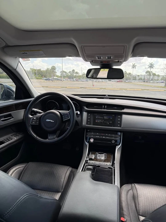 2016 Jaguar X260 XF - Image 11 of 14