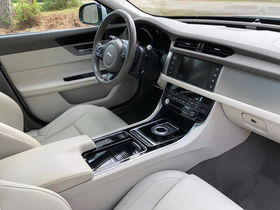 2016 Jaguar X260 XF - Image 13 of 13