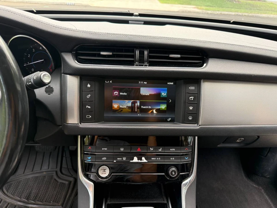 2016 Jaguar X260 XF - Image 7 of 13
