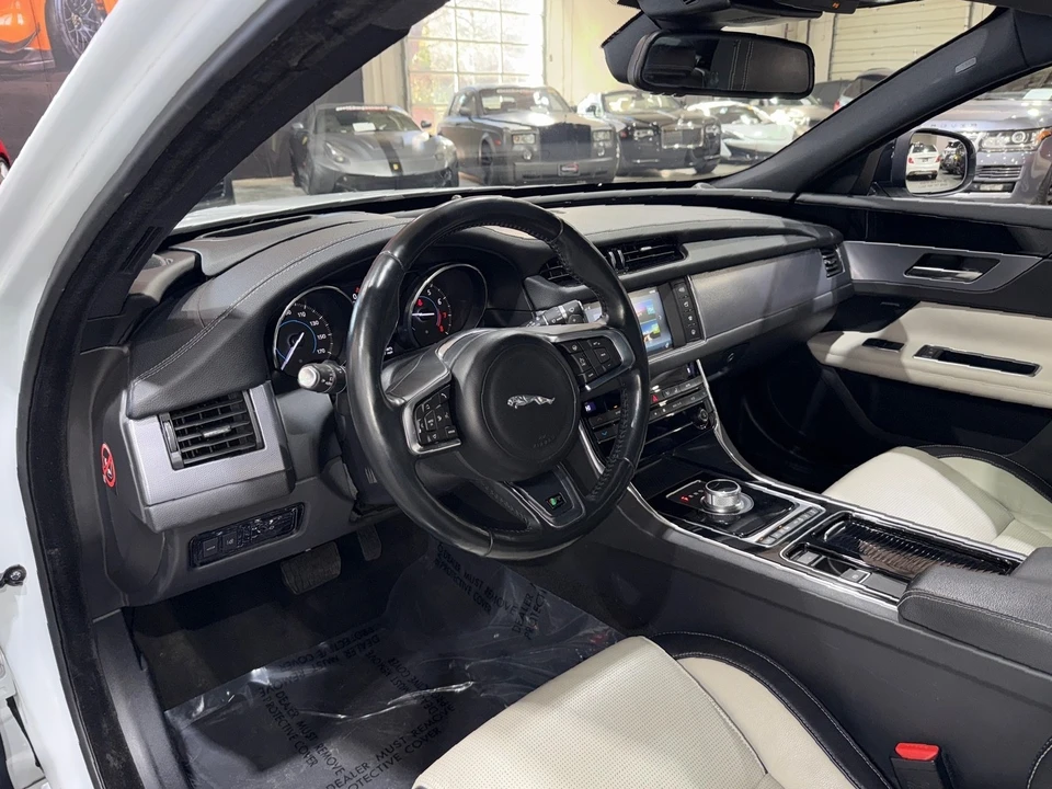 2016 Jaguar X260 XF - Image 9 of 12