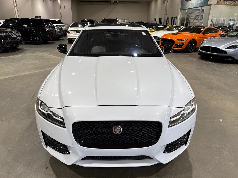 2016 Jaguar X260 XF - Image 2 of 12