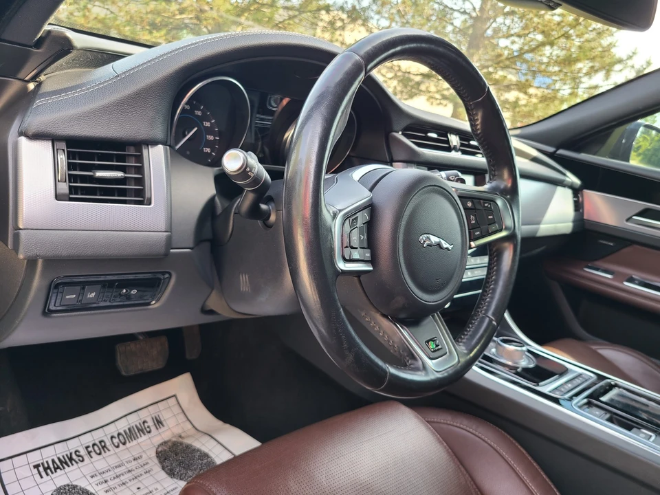 2016 Jaguar X260 XF - Image 9 of 21