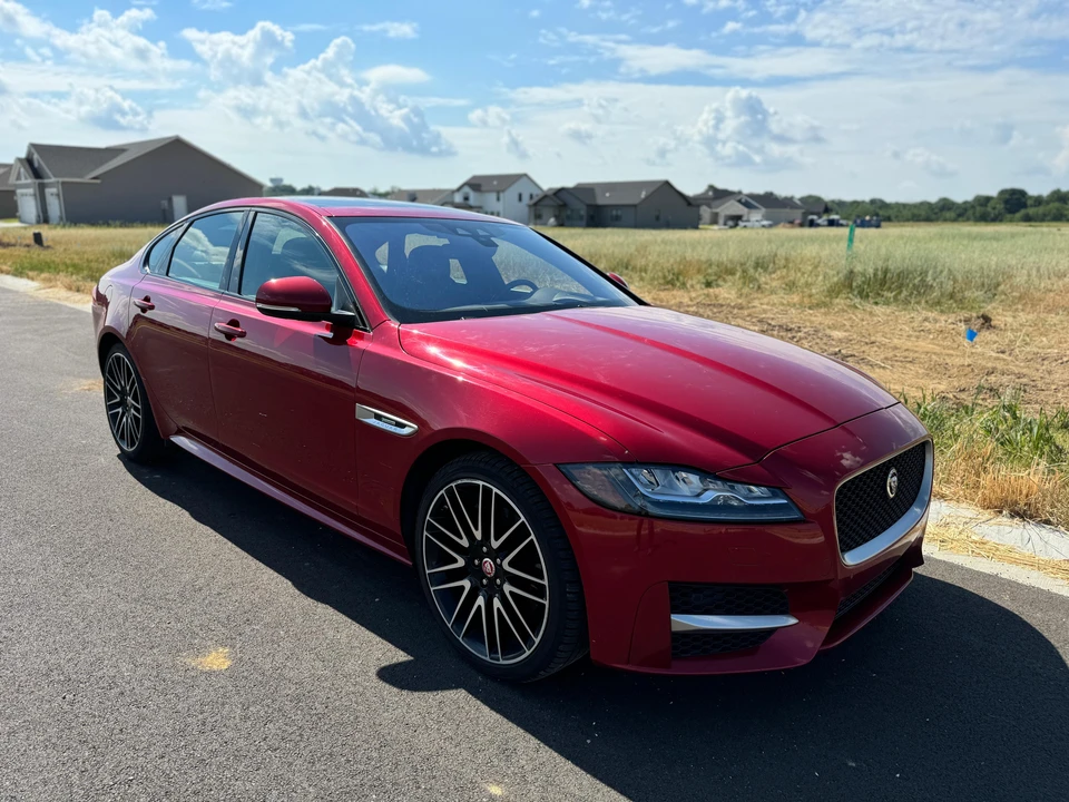 2016 Jaguar X260 XF - Image 15 of 31