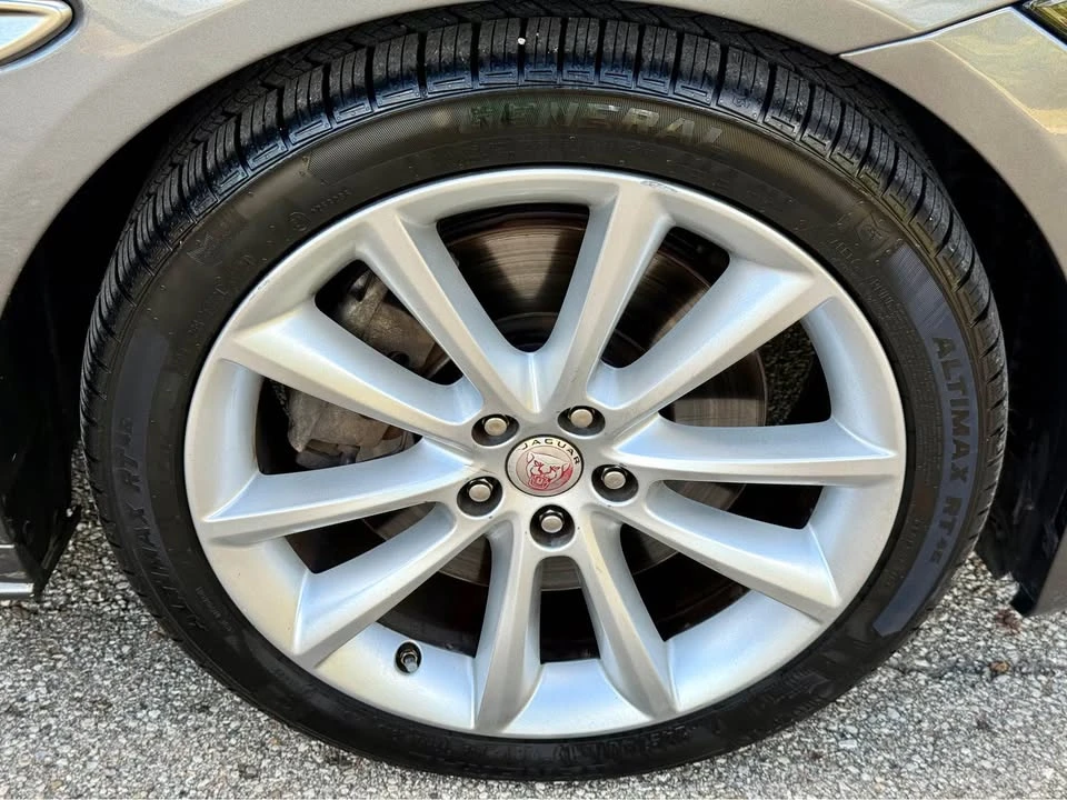 2016 Jaguar X260 XF - Image 15 of 18