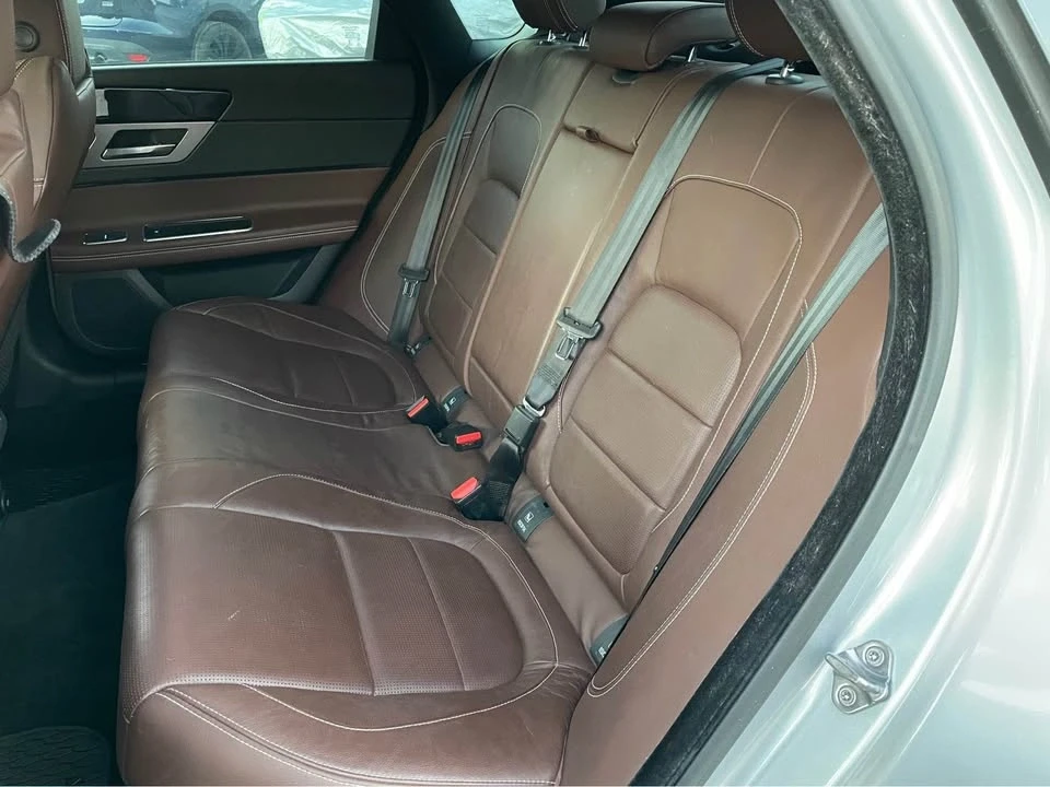 2016 Jaguar X260 XF - Image 13 of 17