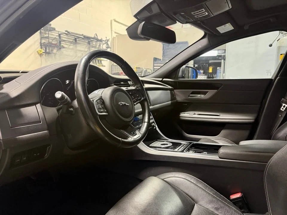 2016 Jaguar X260 XF - Image 13 of 20