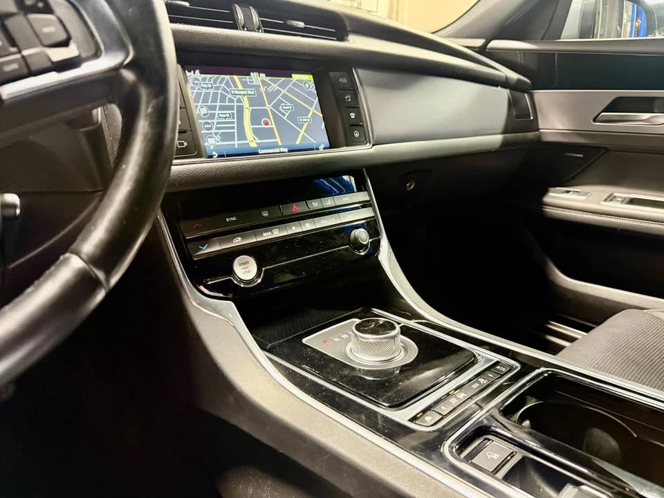 2016 Jaguar X260 XF - Image 17 of 20
