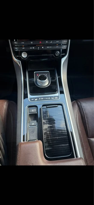2016 Jaguar X260 XF - Image 10 of 19