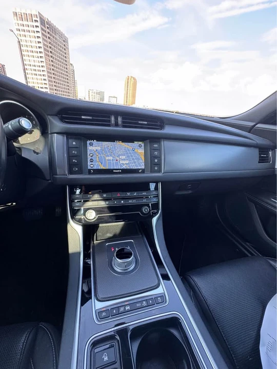 2016 Jaguar X260 XF - Image 15 of 19