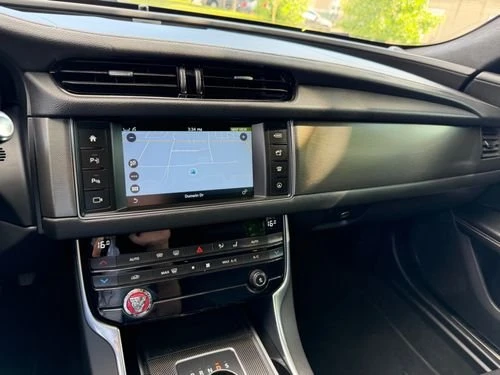 2016 Jaguar X260 XF - Image 14 of 20