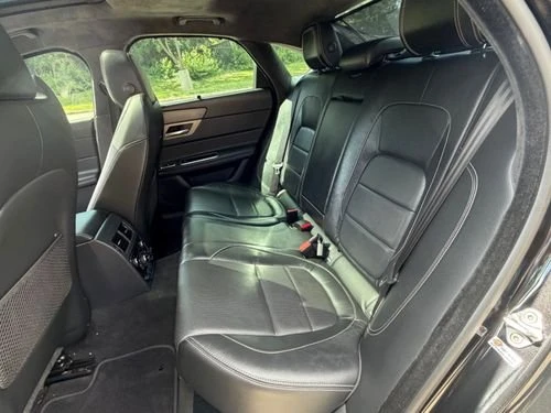 2016 Jaguar X260 XF - Image 17 of 20