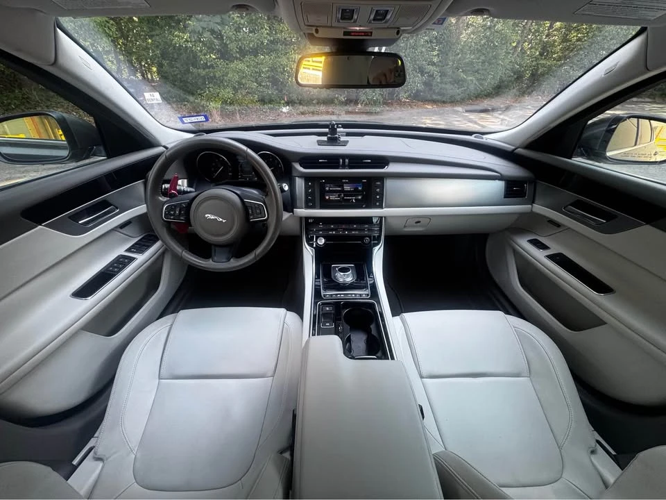 2016 Jaguar X260 XF - Image 8 of 17