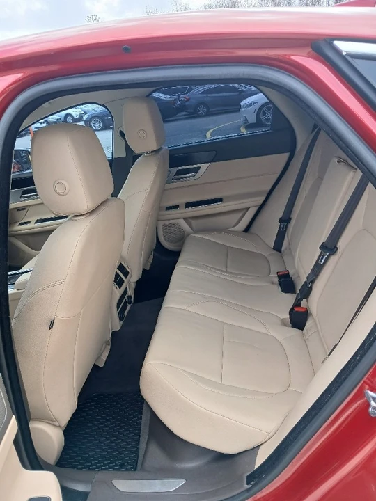 2016 Jaguar X260 XF - Image 9 of 12