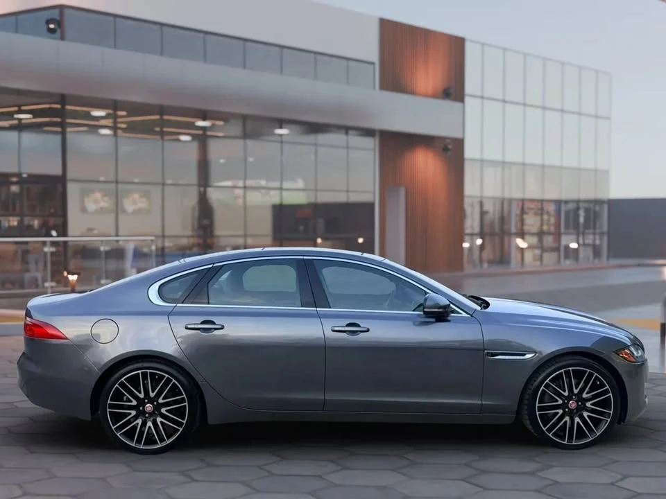 2016 Jaguar X260 XF - Image 4 of 20