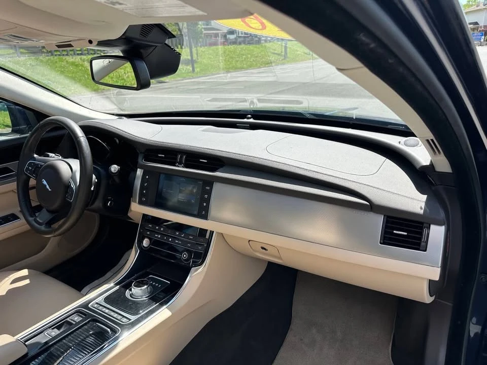 2016 Jaguar X260 XF - Image 18 of 20
